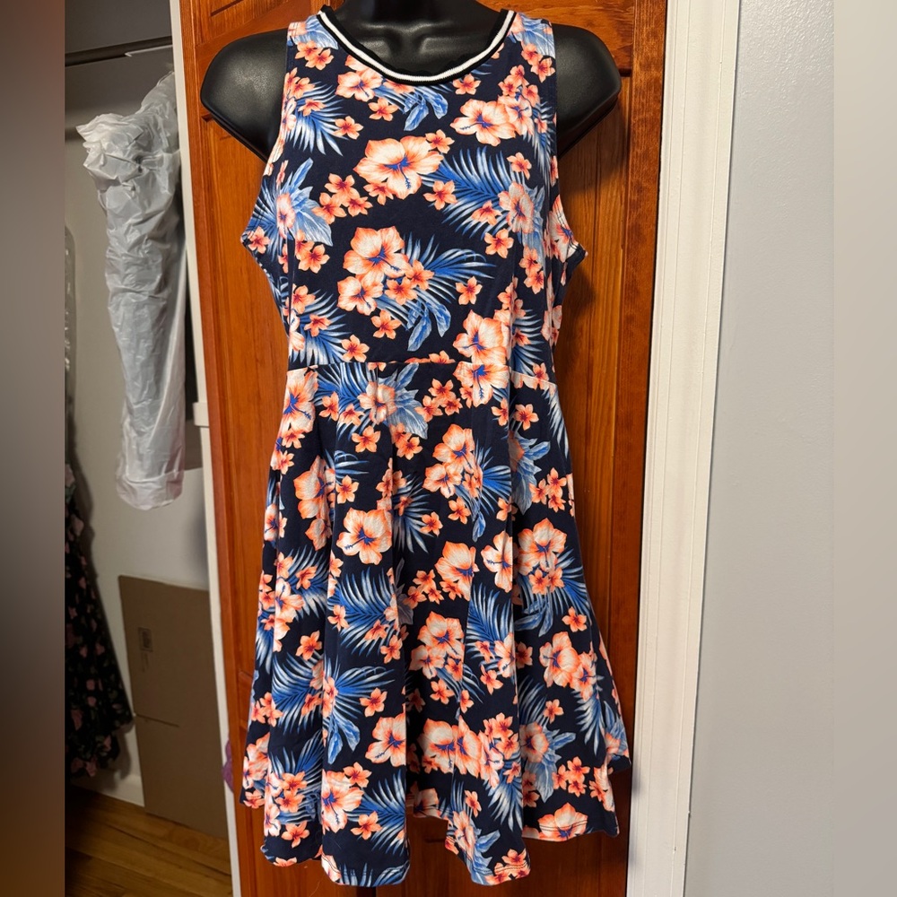 Victoria’s Secret PINK Skater Dress Tropical Print. Sz L.